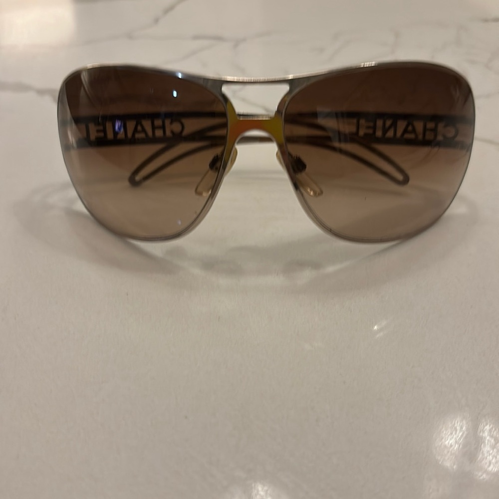 I am selling a pair of Chanel aviators